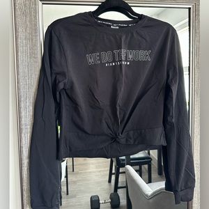 1st Phorm Crop Long Sleeve- large